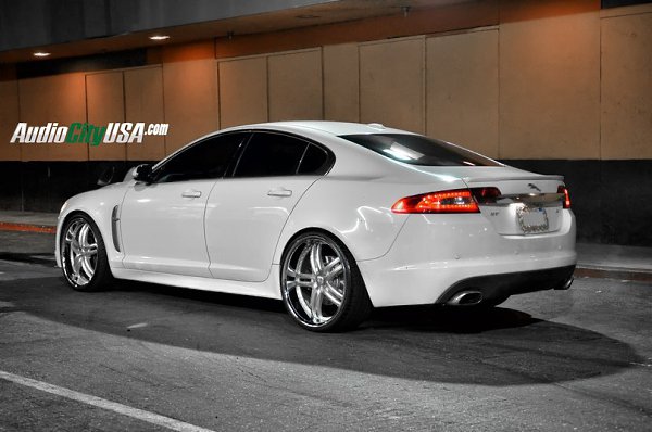 Jaguar XF. - 2