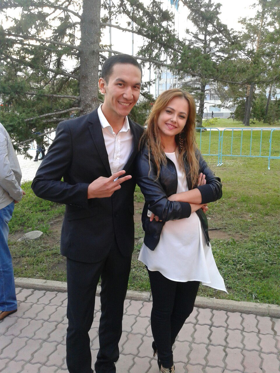 VN &  .    .