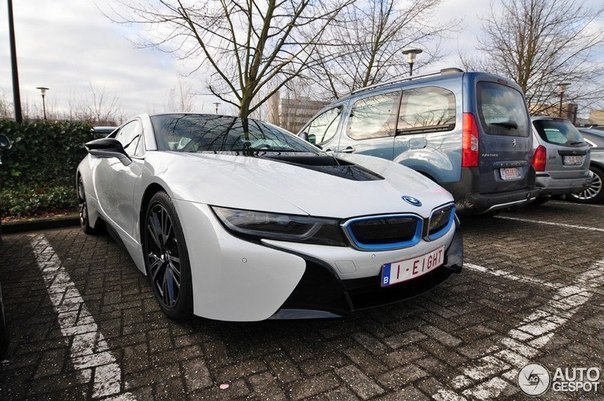 BMW i8