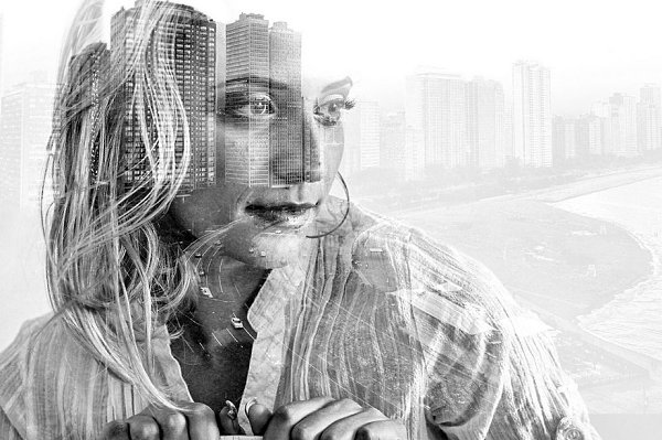 Любимые люди уходят трижды. Сначала они уходят из нашей жизни, потом из наших мыслей, и в конце ...