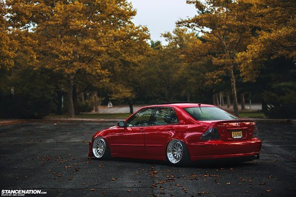 Lexus IS 300. - 2