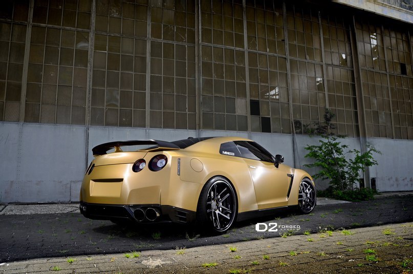 Nissan GT-R. - 6