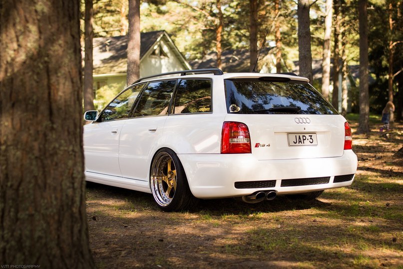 Audi RS4 Avant. - 3