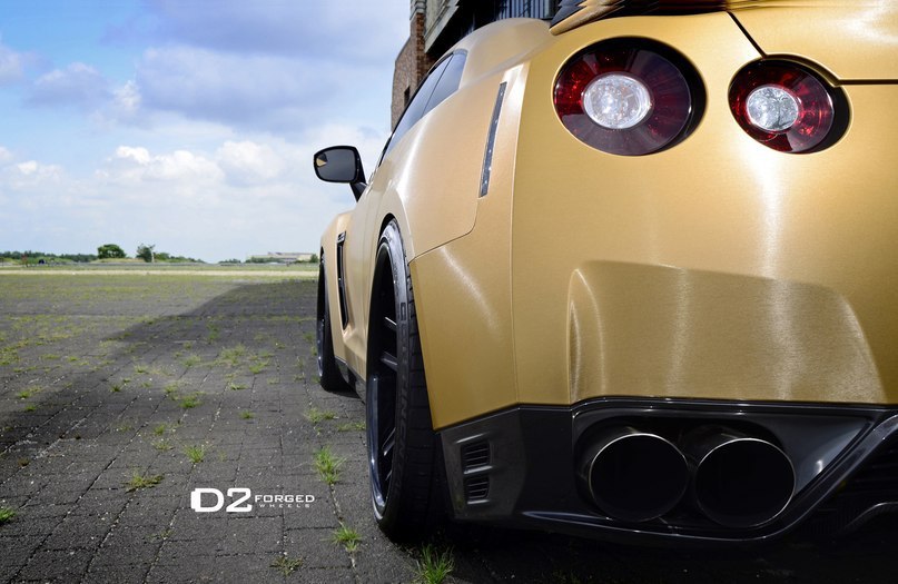 Nissan GT-R. - 8
