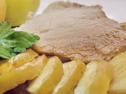 ТОР - 10 Обалденных мясных блюд.1. Мясная запеканка с баклажанамиИнгредиенты:Свинина 200-250 ... - 10