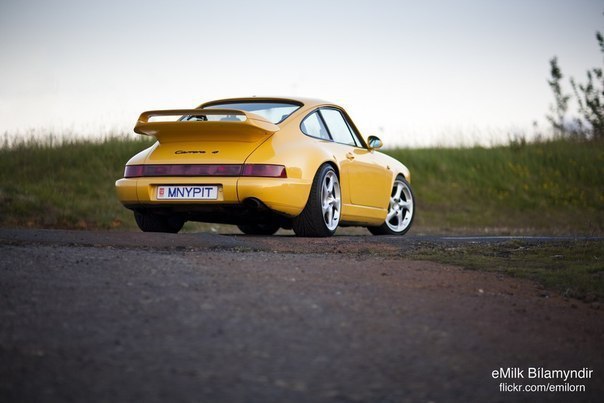 \'93 Porsche 911 Carrera 4 (964) Supercharged - 2