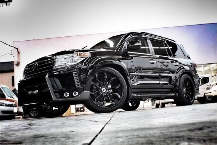 Land Cruiser 200 Eight Star    GMG88 - 2