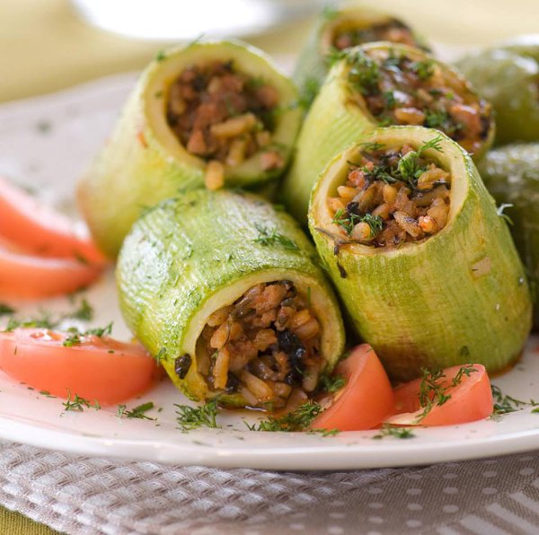 ПОДБОРКА РЕЦЕПТОВ ПРИГОТОВЛЕНИЯ ВКУСНЫХ КАБАЧКОВ.1.КАБАЧКИ, ЗАПЕЧЕННЫЕ С ЛУКОМ И ПОМИДОРАМИ.Кабачки ... - 4