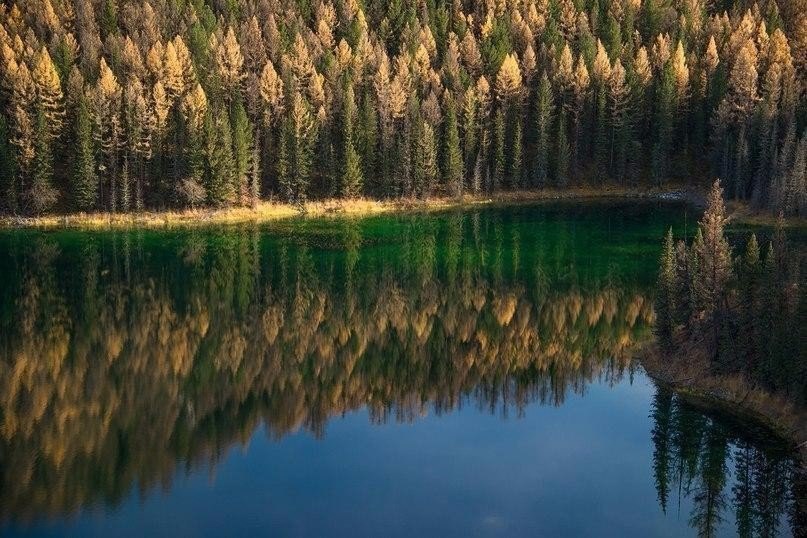 Озеро брат. Улаганское Нагорье горный Алтай. Озеро учкёль Алтай. Улаганские озера горный Алтай. Улаганские озера.