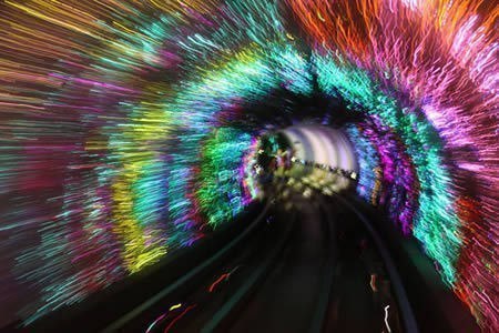     .  Bund Sightseeing Tunnel  . Ÿ   ...