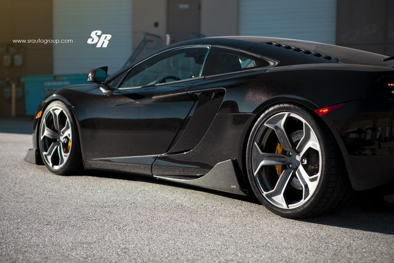 Mclaren MP4-12C. - 3