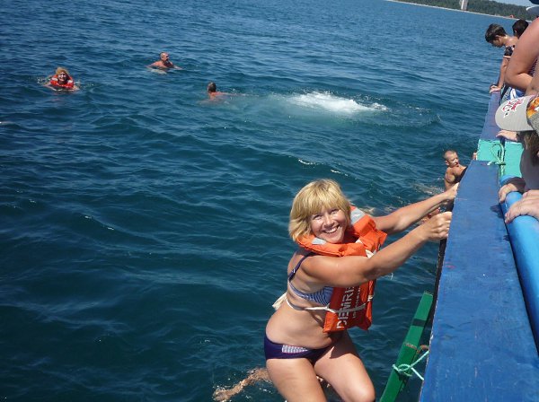 :    .. - vera, 62 , 