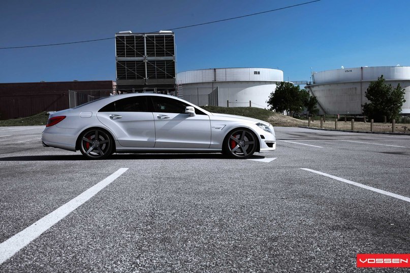 Mercedes-Benz CLS 63 AMG. - 7