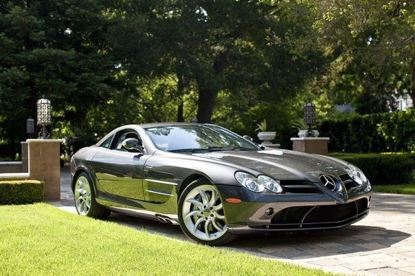 Mercedes-Benz SLR McLaren US-spec - 6