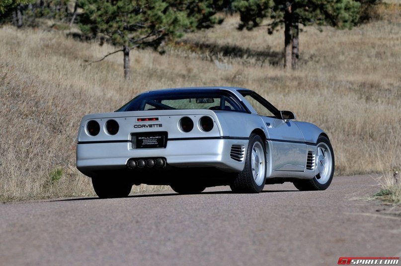 1988 Chevrolet Corvette.