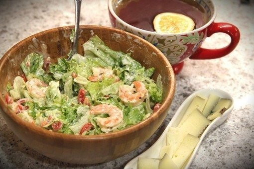 Легкий салат для тех,кто хочет покушать вкусно,а главное-быстро.Время приготовления:10 ...