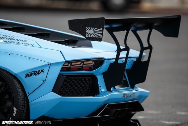 Lamborghini Aventador LP700 - 6