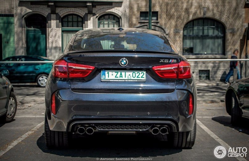 BMW X6 M.: 4.4 V8 : 575 ..  : 750  . : 250 / ... - 5