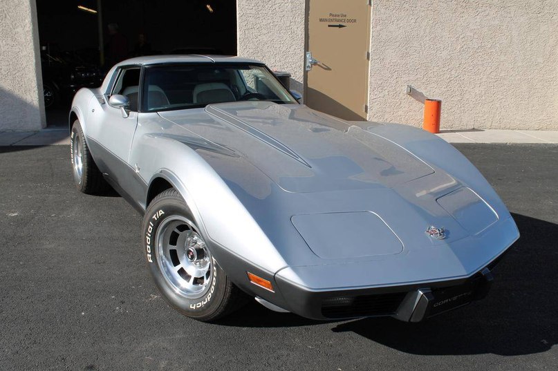 Chevrolet Corvette 25th Anniversary Edition 1978 - 2