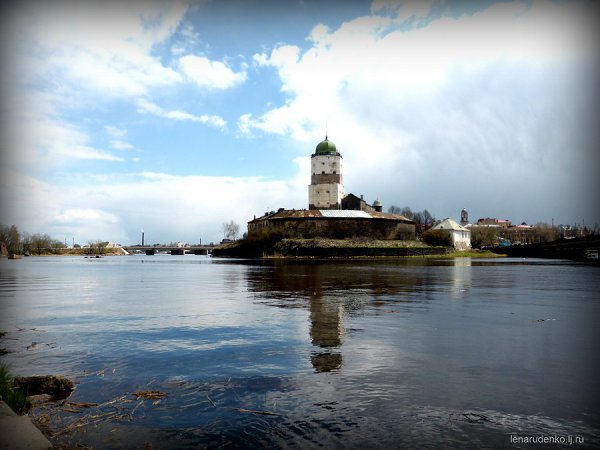 Призраки Выборгского замка.==================Выборг – древний город, основанный в 13 веке, шведским ... - 9