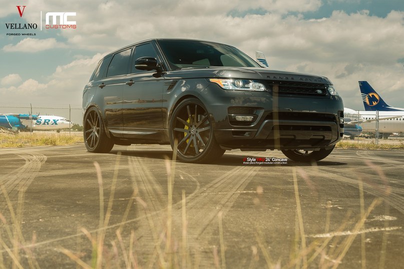 Range Rover Sport.