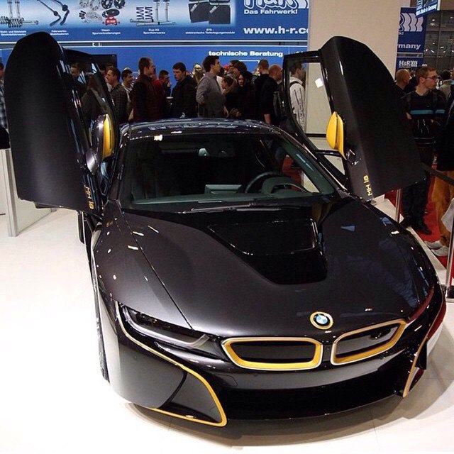 BMW i8