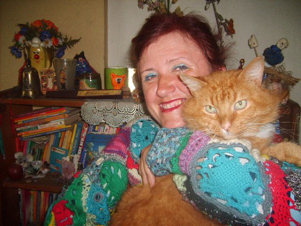 : Ina, 60 ,     