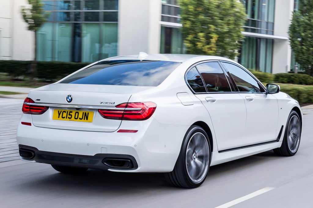 BMW 7 Series G12 - 3