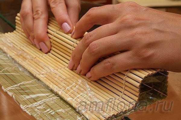 Ролл "Филадельфия" Ингредиенты: - Рис круглозерный - 200 г - Уксус рисовый 20 мл - ... - 4