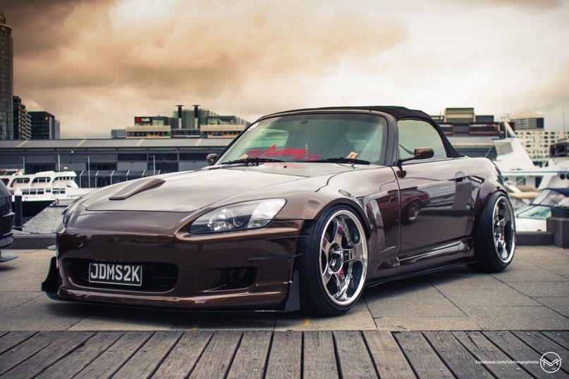 Honda S2000.