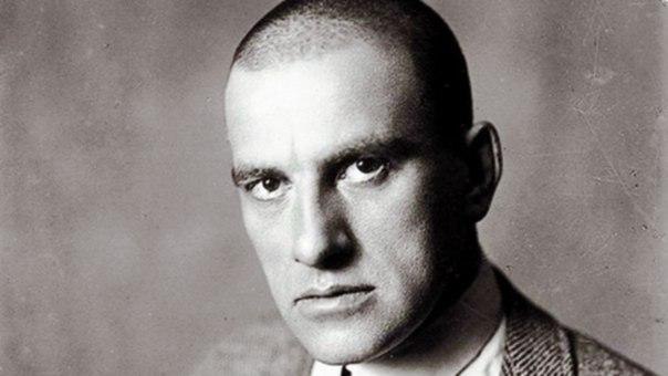 Одна из самых трогательных историй в его жизни произошла с ним в Париже, когда он влюбился в Татьяну ...