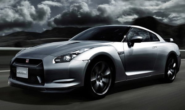 Nissan GT-R -   