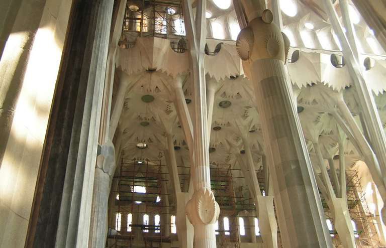 Sagrada Familia -       .    ... - 7