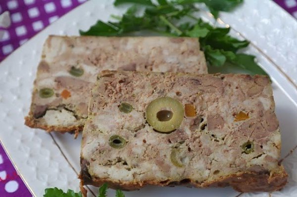 Мясной террин с куриной печенью.ИнгредиентыСвинина – 200 гФиле куриное – 300 гПечень куриная – 500 ...