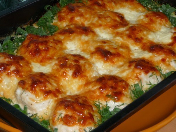 КУРИНЫЕ ШАРИКИ В СЛИВОЧНОМ СОУСЕ!- Необыкновенная вкуснятина! Ингредиенты: 500Г ФИЛЕ 1 ЛУКОВИЦА 1 ...