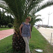 lia, 52 , 