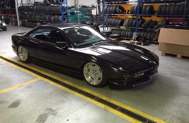 BMW 8 Series E31