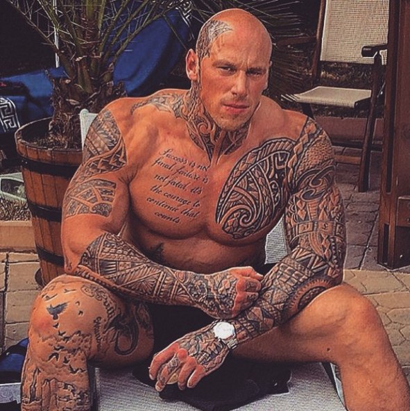 Нереальная машина Martyn Ford. Рост 207 см, вес 147 кг. Снялся в "Неоспоримый 4" - 4