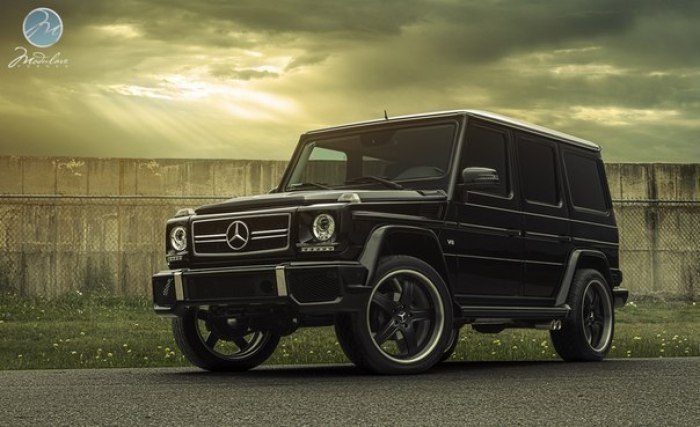 Mercedes-Benz G550.