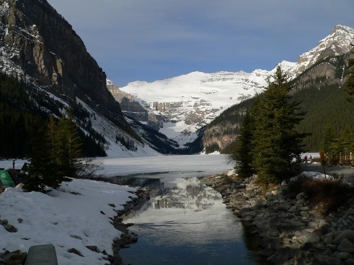   (Lake Louise)     ,  .     ... - 2