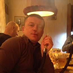 Олег, 48, Славута