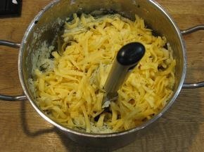 Картофельная запеканка с мясом. 1200 грамм картофеля; 250 грамм любого отварного мяса; 150 грамм ... - 6