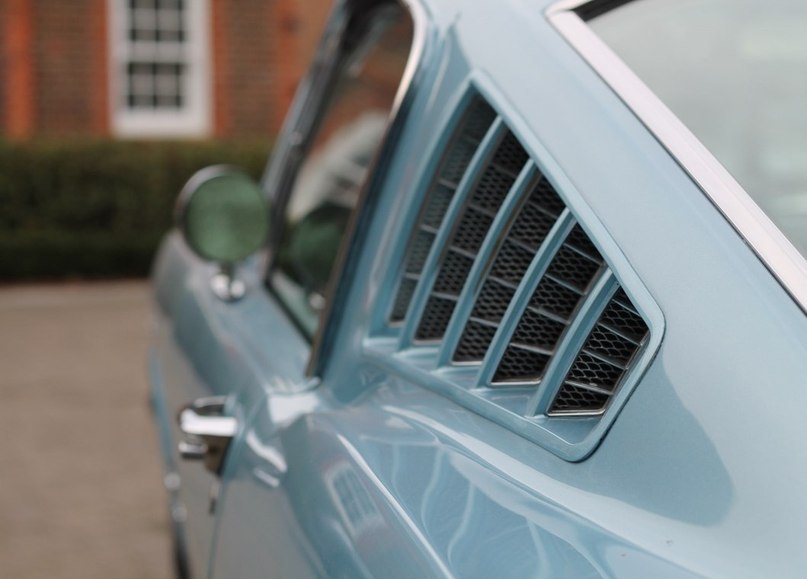 1965 Ford Mustang Fastback - 6