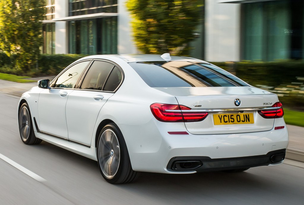 BMW 7 Series G12 - 5