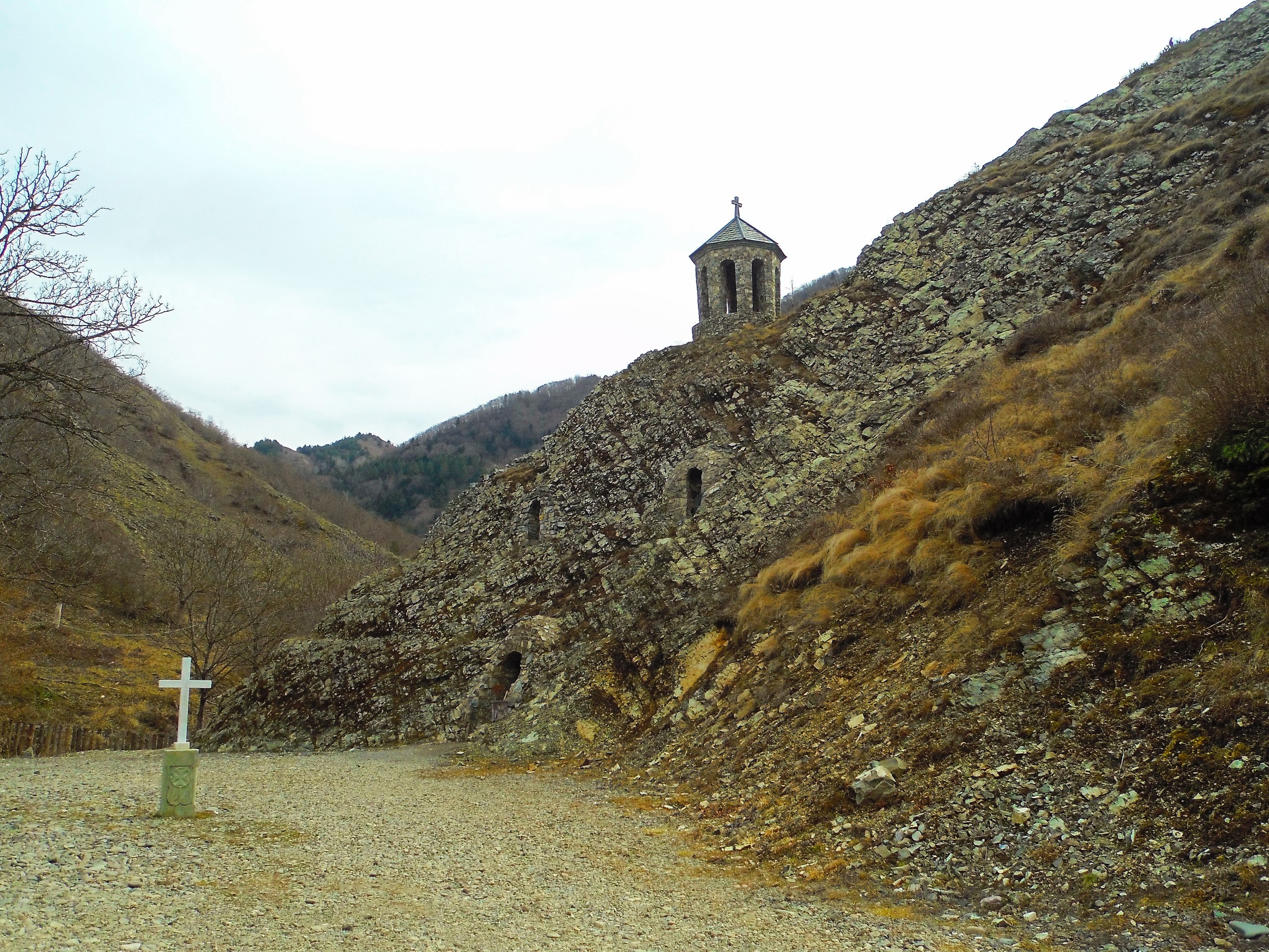 Some churches and monasteries of Dzama ravine - 7