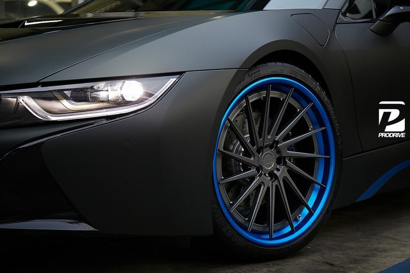 BMW i8 on ADV1 - 3