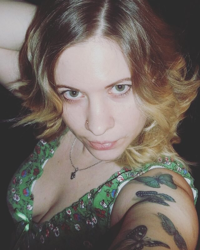 - 4  2016  23:32