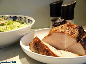 ТОП - 7 РЕЦЕПТОВ ЗАПЕЧЕННОГО МЯСА .1. Курочка запеченная в духовкеИНГРЕДИЕНТЫ: Курица ~ 1,5 кг, ... - 4