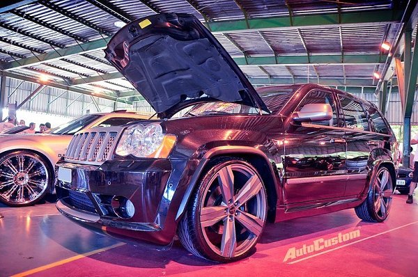 Jeep Grand Cherokee SRT-8.