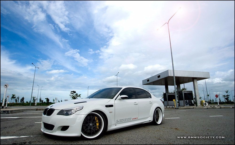 BMW M5 E60